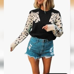 Gray and White Leopard Sweater Size Small